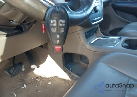 2012 Chrysler Town & Country Touring-L z USA, uszkodzony, nr VIN 2C4RC1CG5CR413491